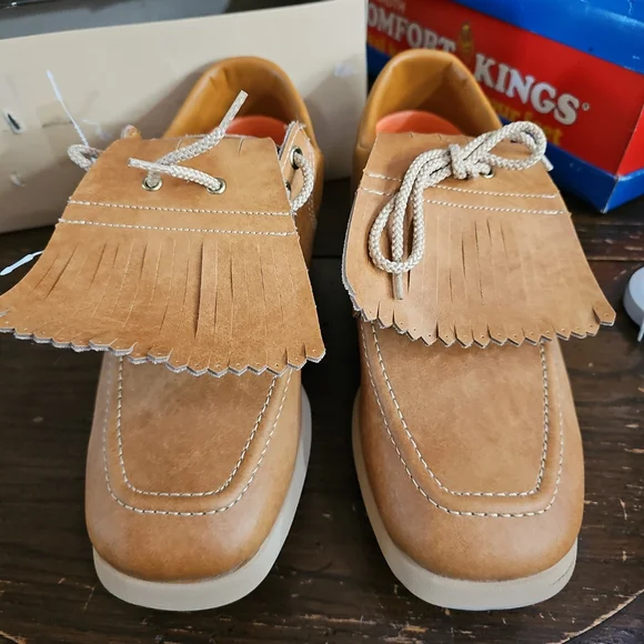 Vintage The Soft Ones By Endicott Johnson Golf Shoes Size 8 NWT - Picture 1 of 14